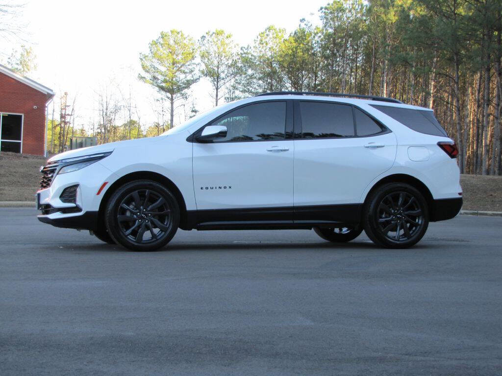 Used 2024 Chevrolet Equinox RS image 3