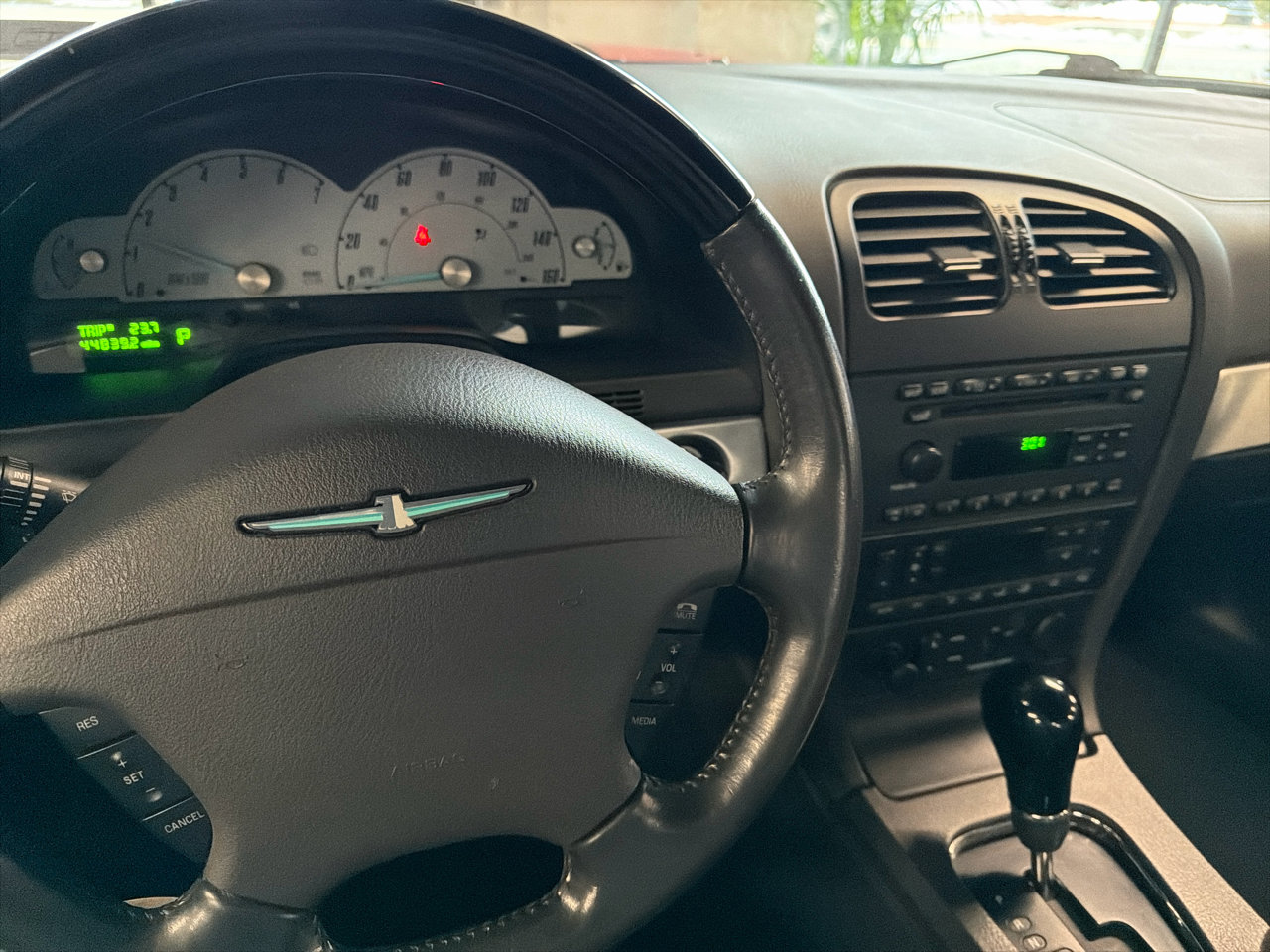 Used 2002 Ford Thunderbird Deluxe image 16