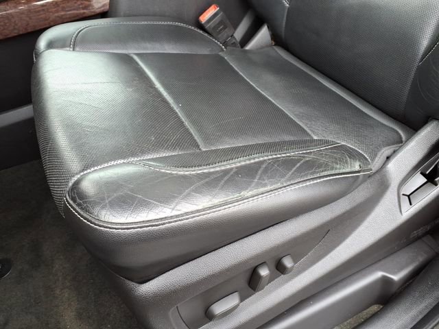 Used 2016 GMC Yukon XL SLT w/ Open Road Package image 15