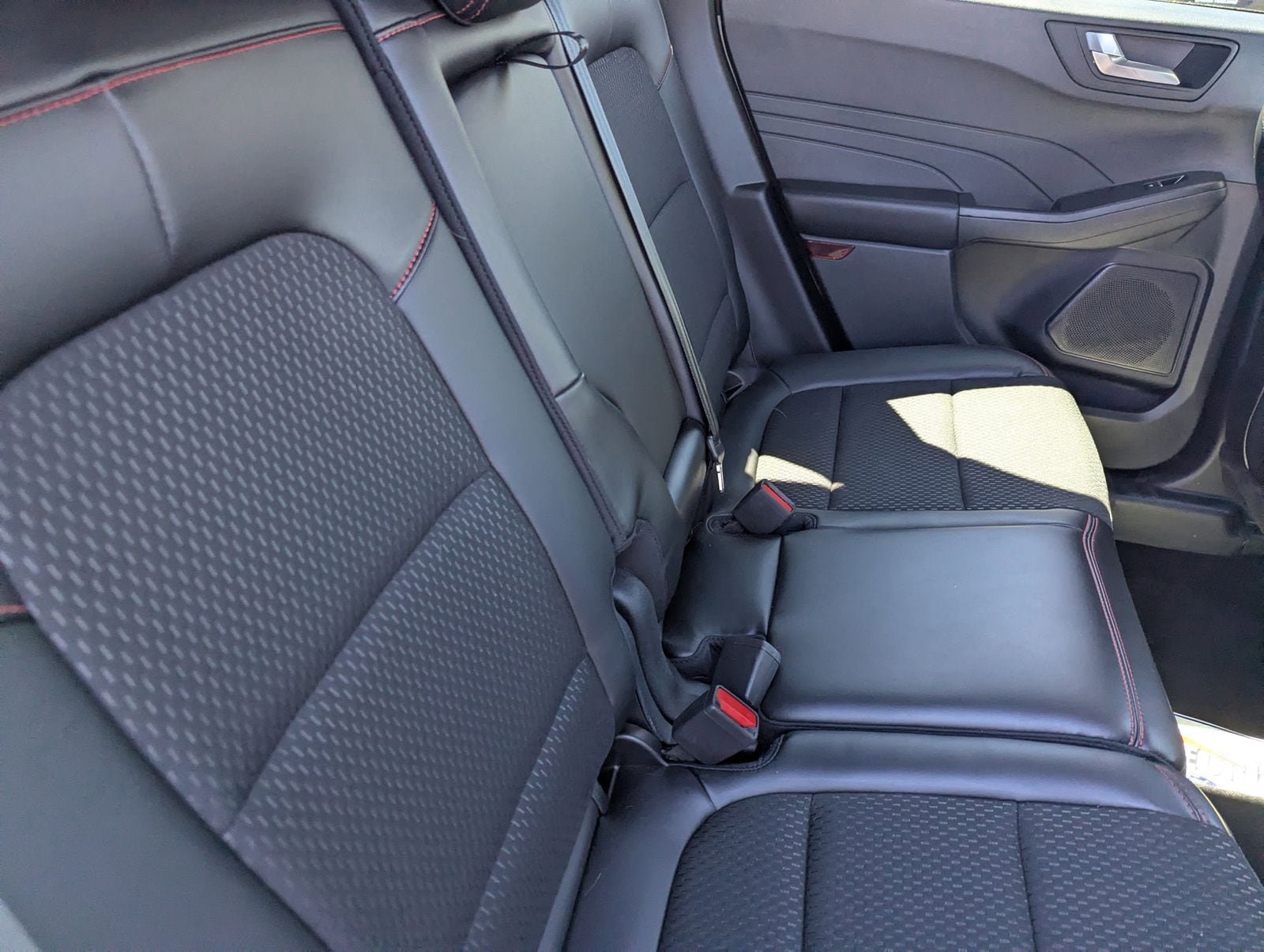 New 2025 Ford Escape ST-Line image 44