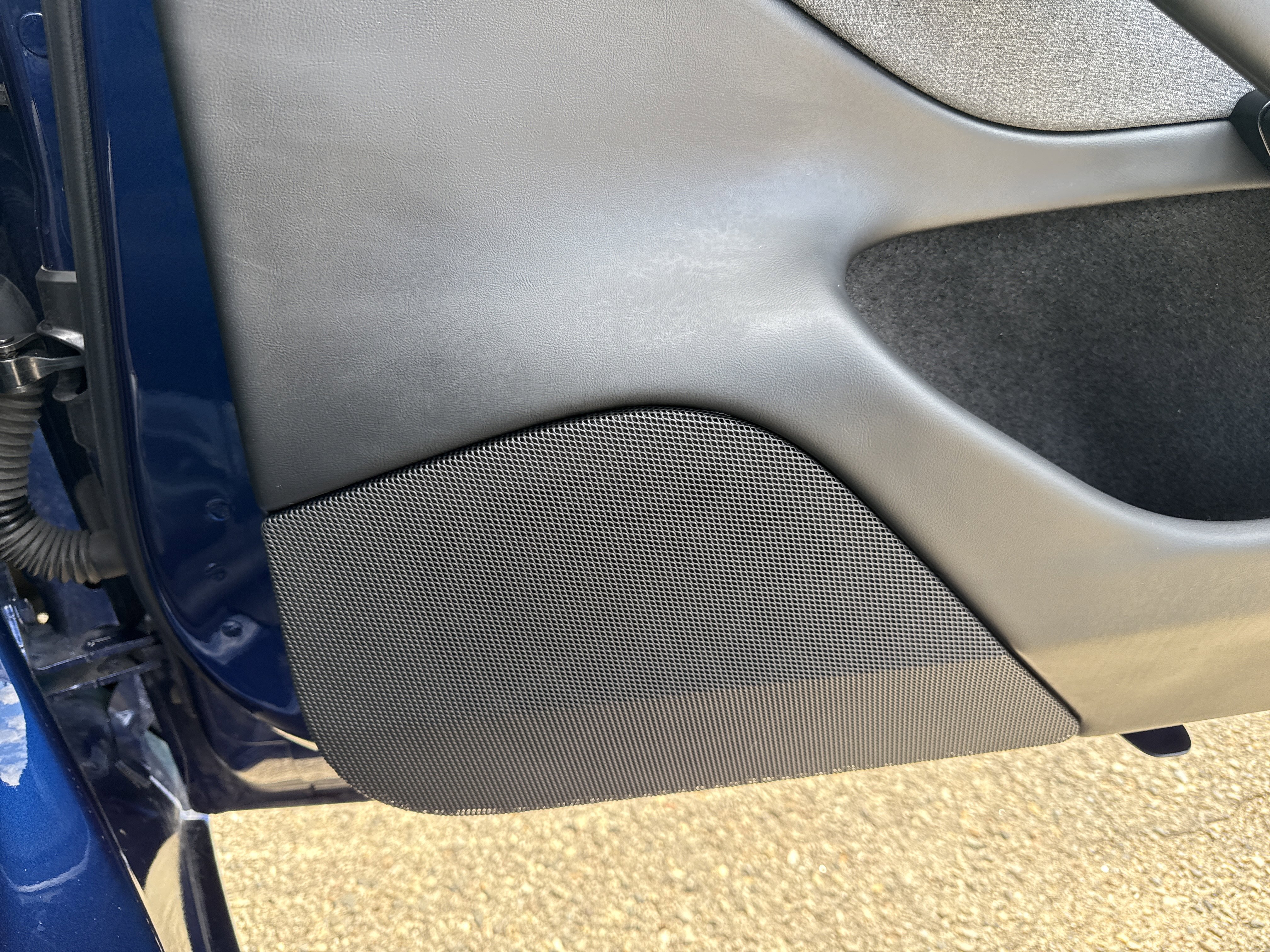 Used 2024 Tesla Model 3 Standard Range image 33