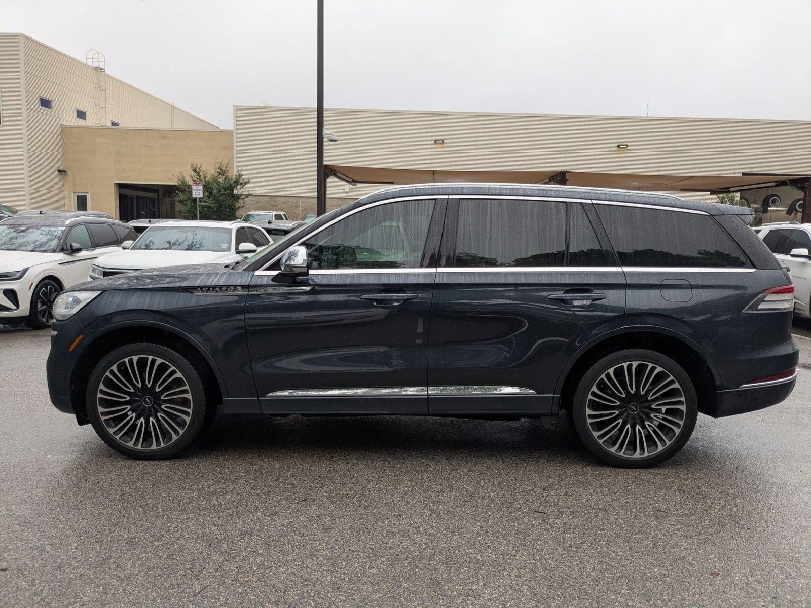Used 2020 Lincoln Aviator Black Label w/ Dynamic Handling Package AWD/4WD image 6