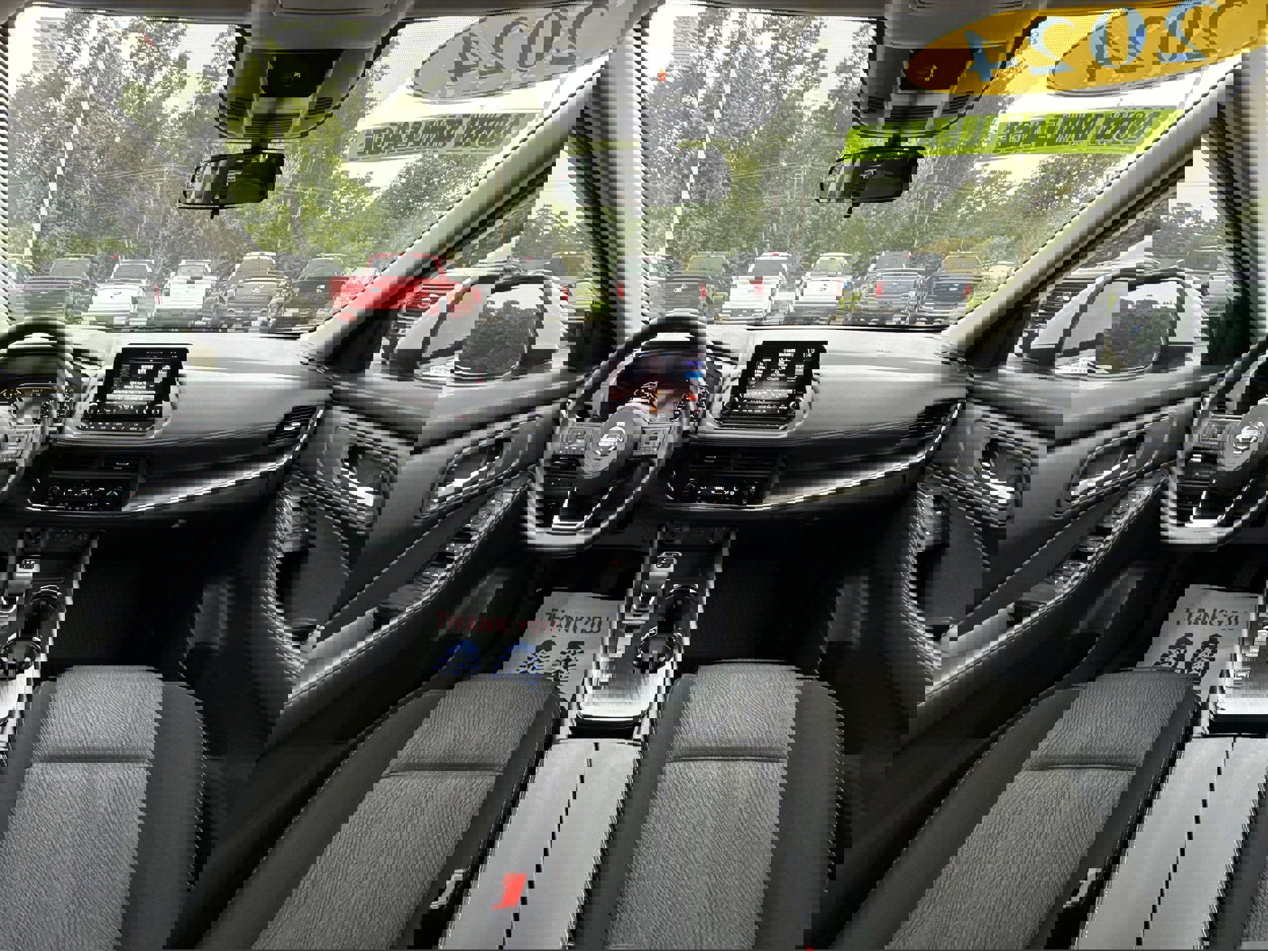 Used 2024 Nissan Rogue SV image 11