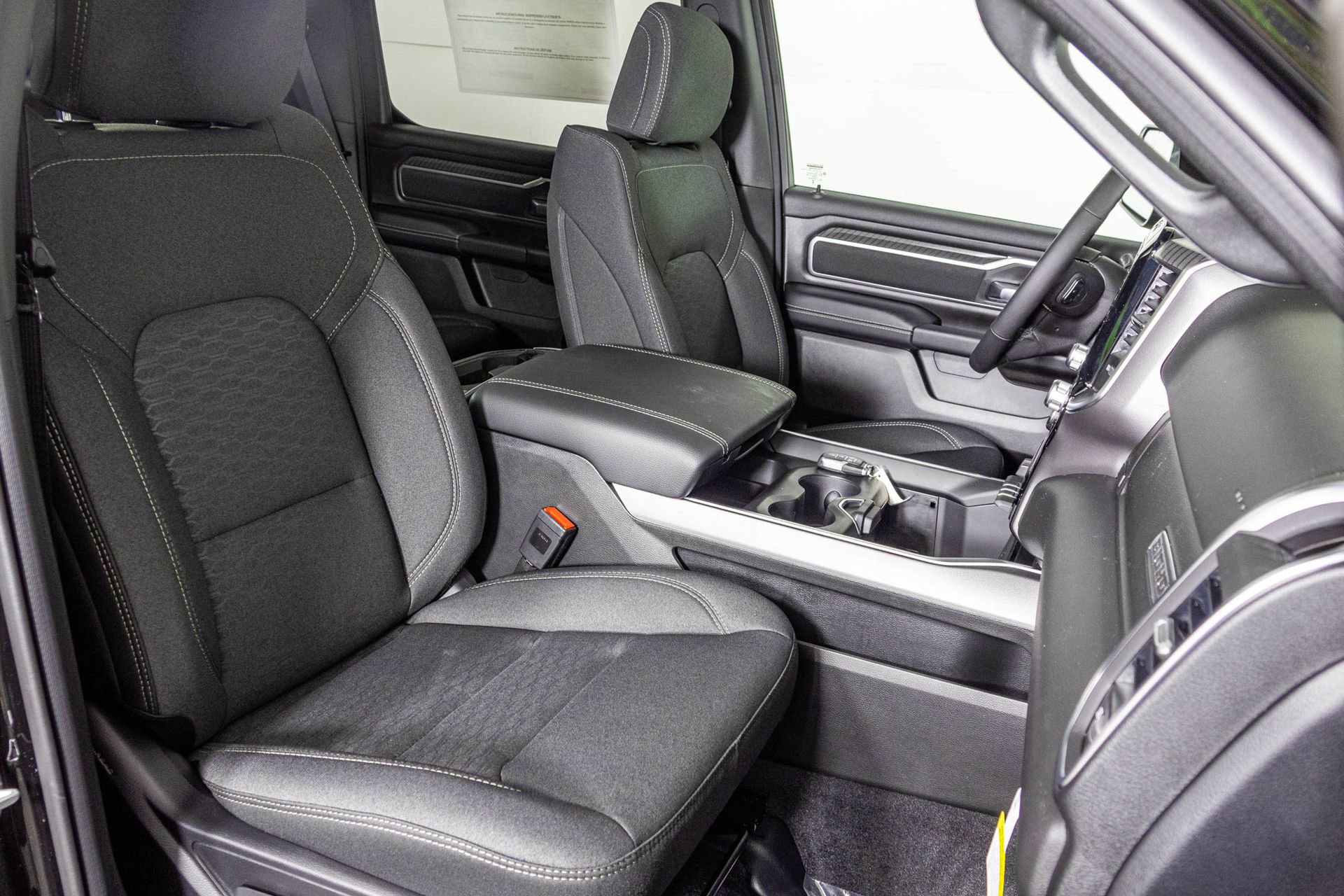 New 2026 RAM 1500 4x4 Crew Cab image 41