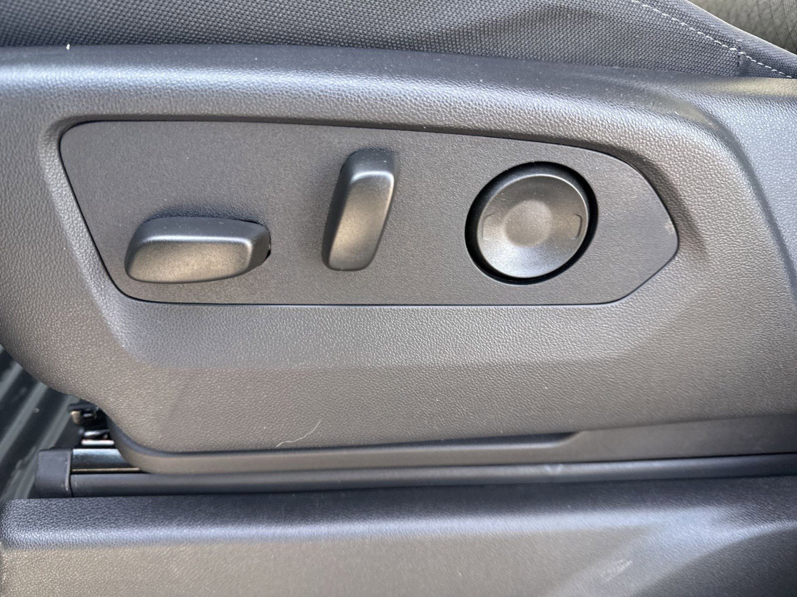 New 2026 Chevrolet Silverado 1500 Custom Trail Boss w/ LPO, Dark Essentials Package image 11