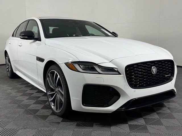 New 2024 Jaguar XF R-Dynamic SE image 7