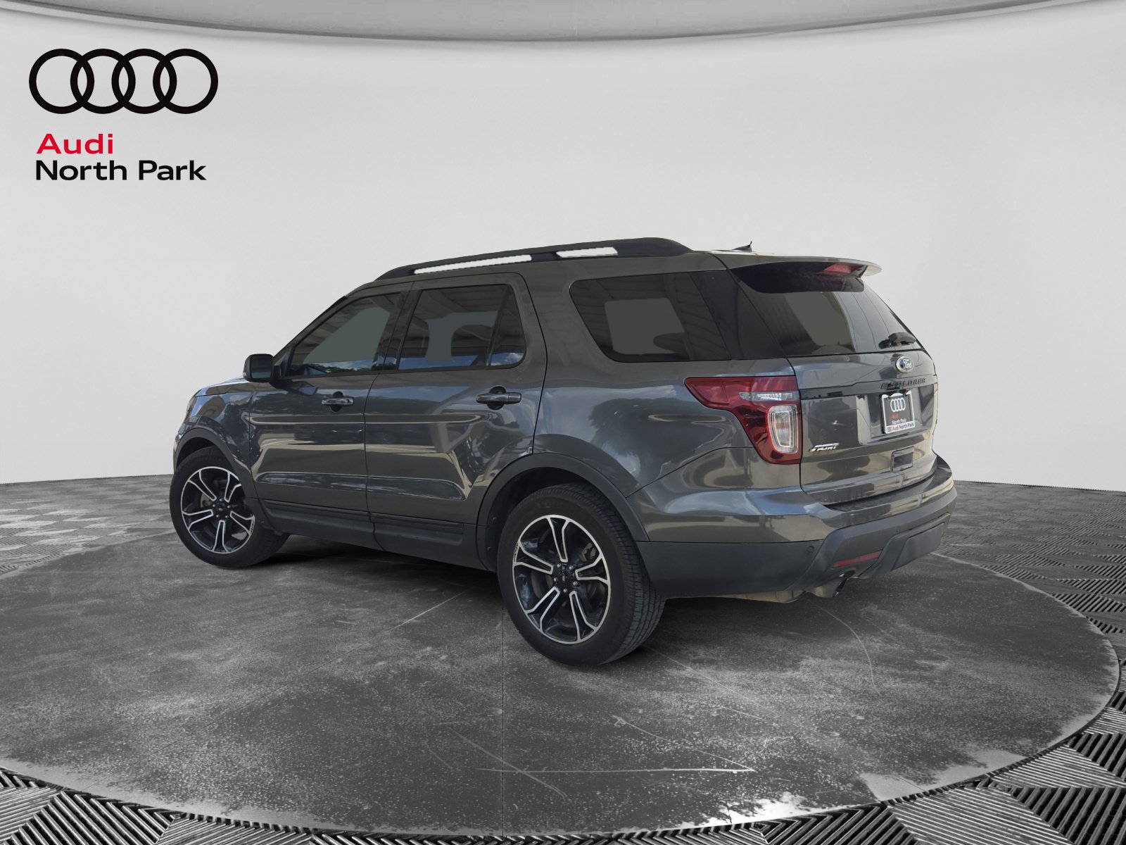 Used 2015 Ford Explorer Sport w/ Equipment Group 401A AWD/4WD image 3