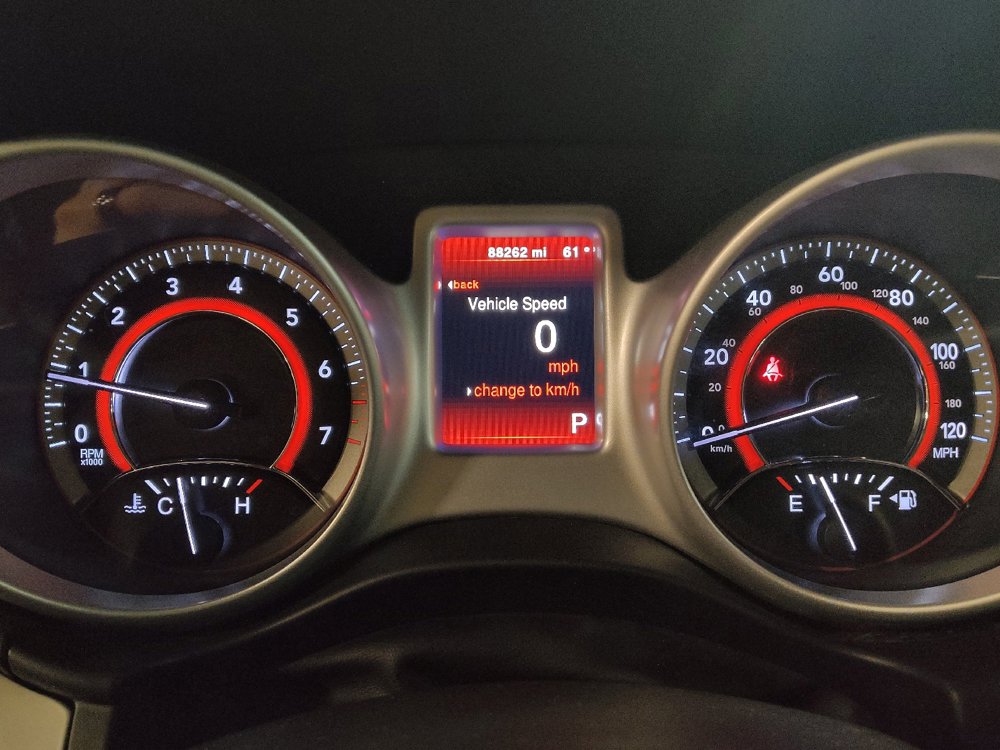Used 2020 Dodge Journey SE w/ SE Popular Equipment Group FWD image 23