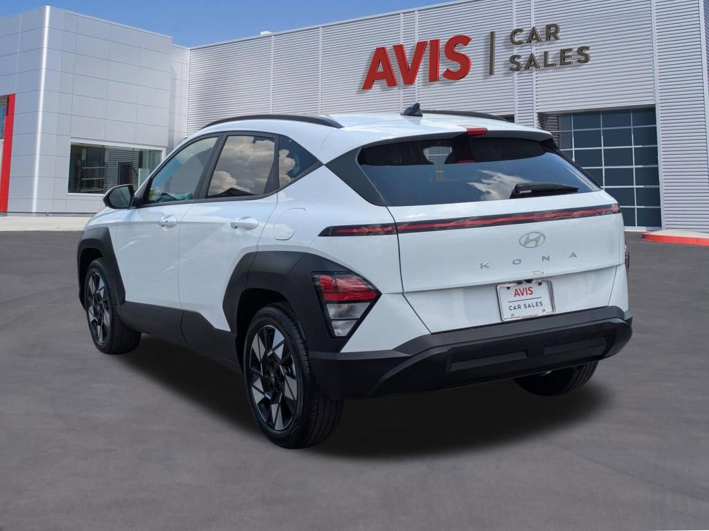 Used 2025 Hyundai Kona SEL FWD image 9