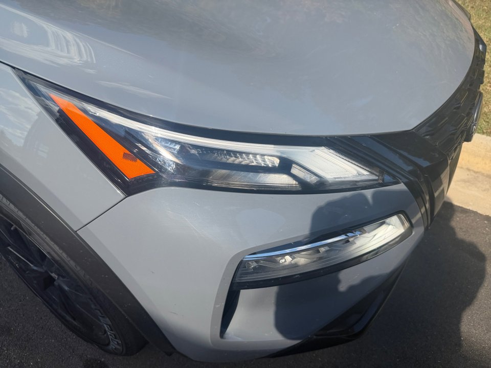 Used 2023 Nissan Rogue SV w/ SV Premium Package image 28