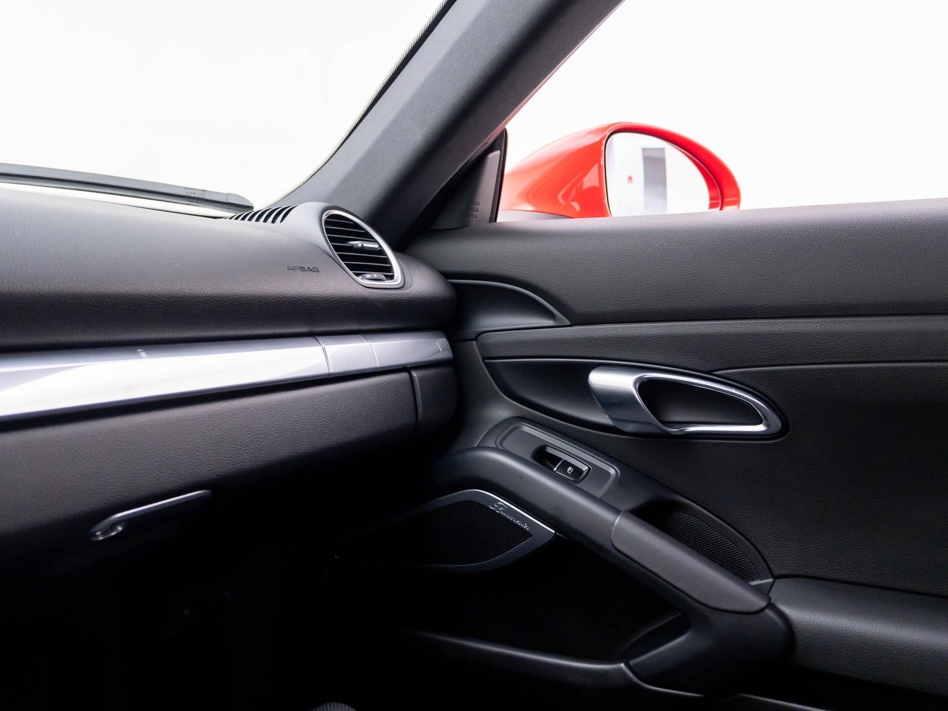 Used 2024 Porsche 718 Cayman RWD image 29