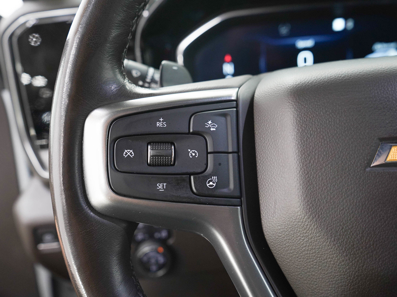 Used 2022 Chevrolet Silverado 1500 LTZ w/ Technology Package AWD/4WD image 28