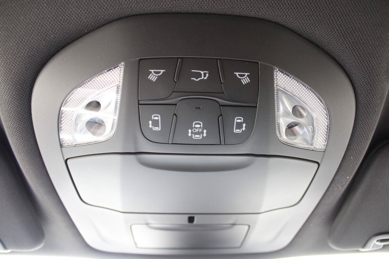 New 2027 Chrysler Pacifica Select FWD image 18