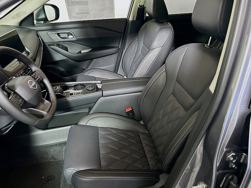 New 2026 Nissan Rogue Platinum w/ Platinum Premium Package image 11