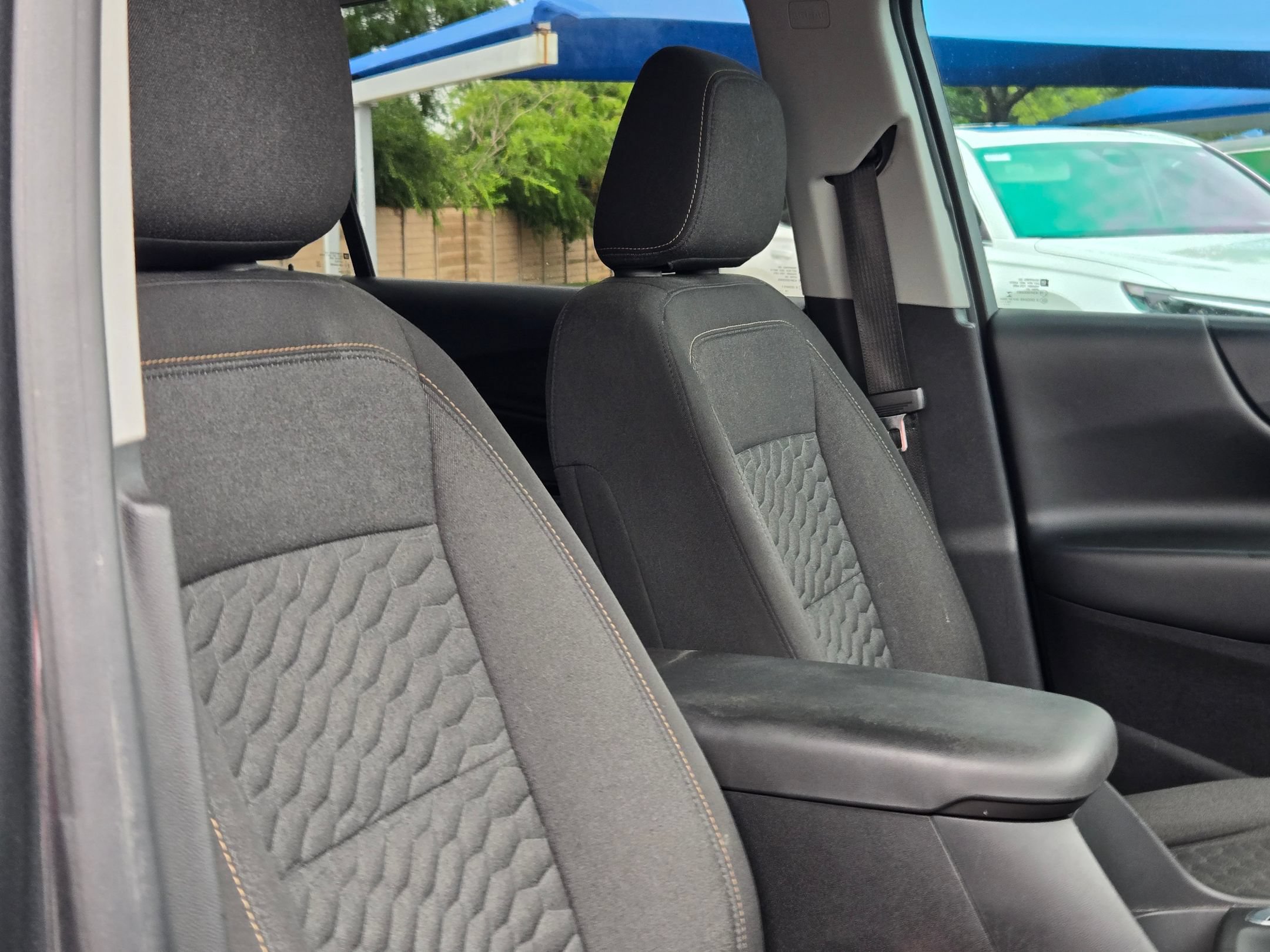 Used 2019 Chevrolet Equinox LT FWD image 27