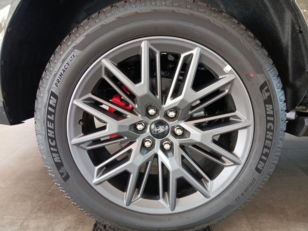 New 2025 Ford Expedition Max Platinum image 11
