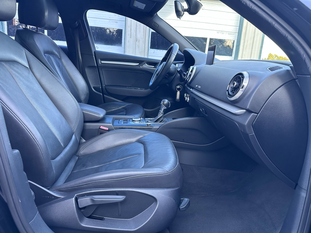 Used 2018 Audi A3 2.0T Premium image 11