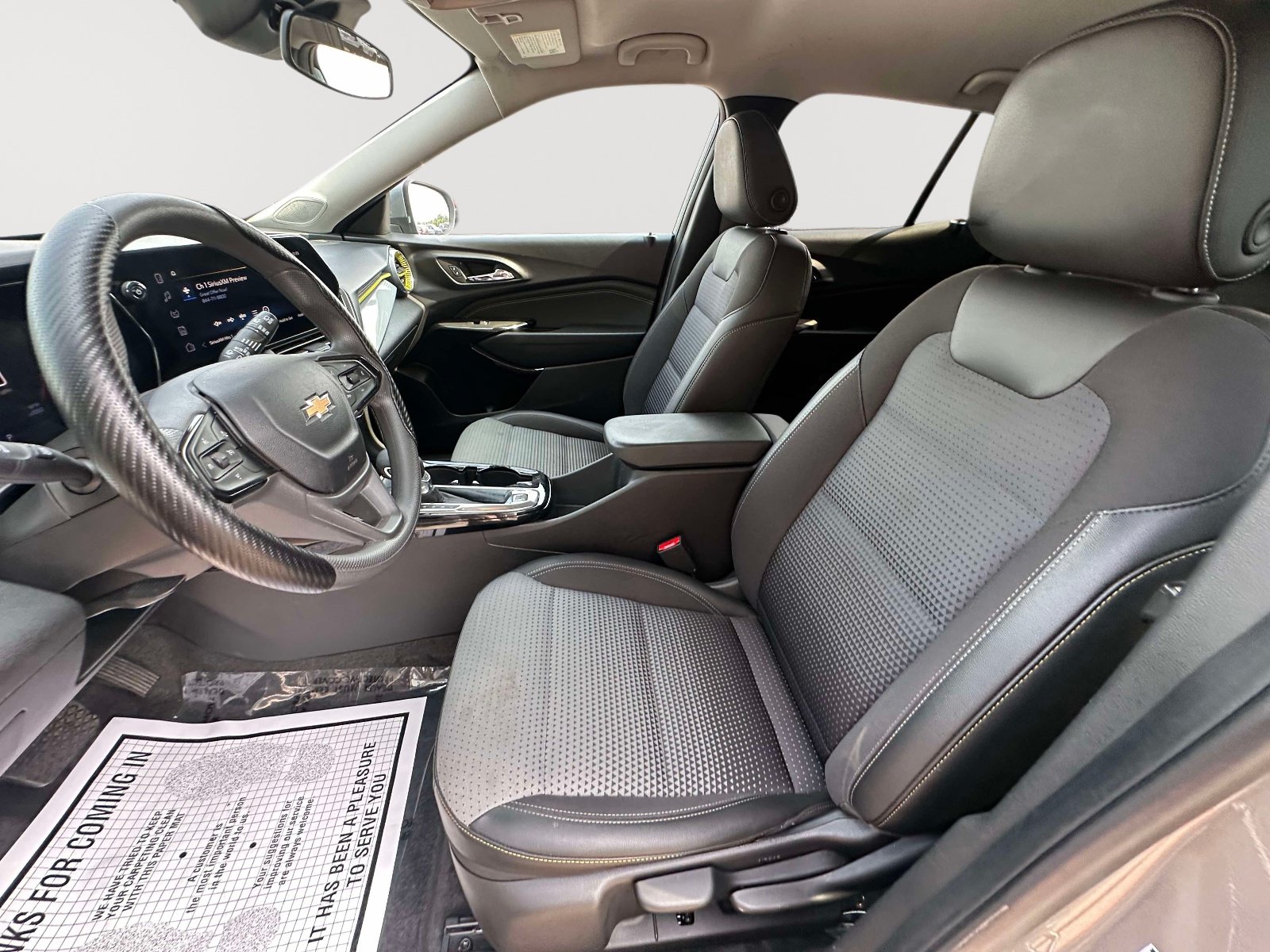 Used 2025 Chevrolet Trax LT FWD image 22