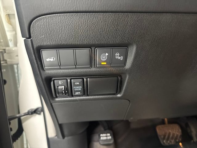 Used 2017 Nissan Armada Platinum w/ Captain Seat Package AWD/4WD image 46