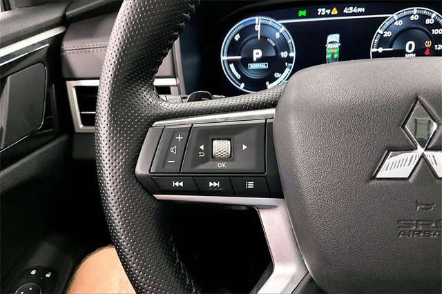 Used 2024 Mitsubishi Outlander Ralliart image 24