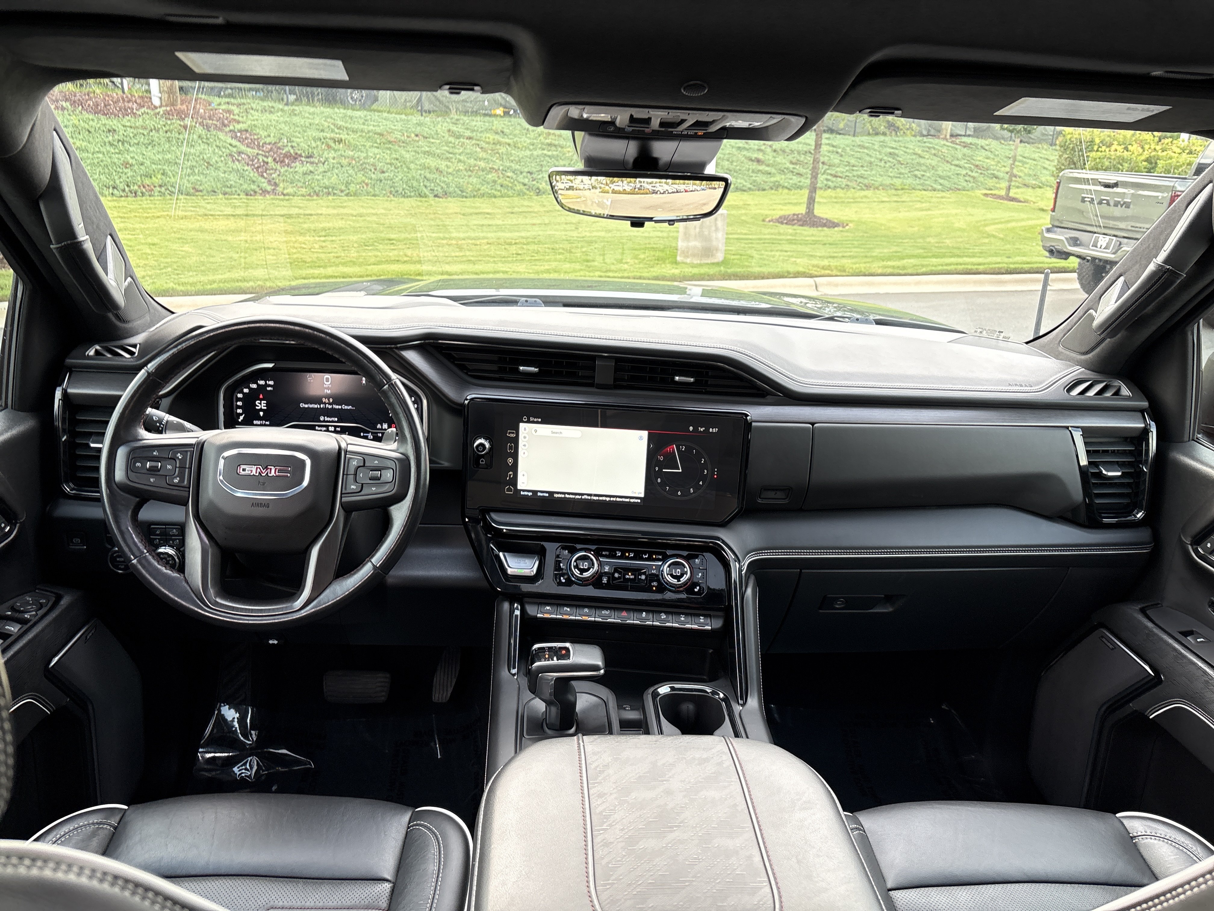 Used 2023 GMC Sierra 1500 AT4X AWD/4WD image 21
