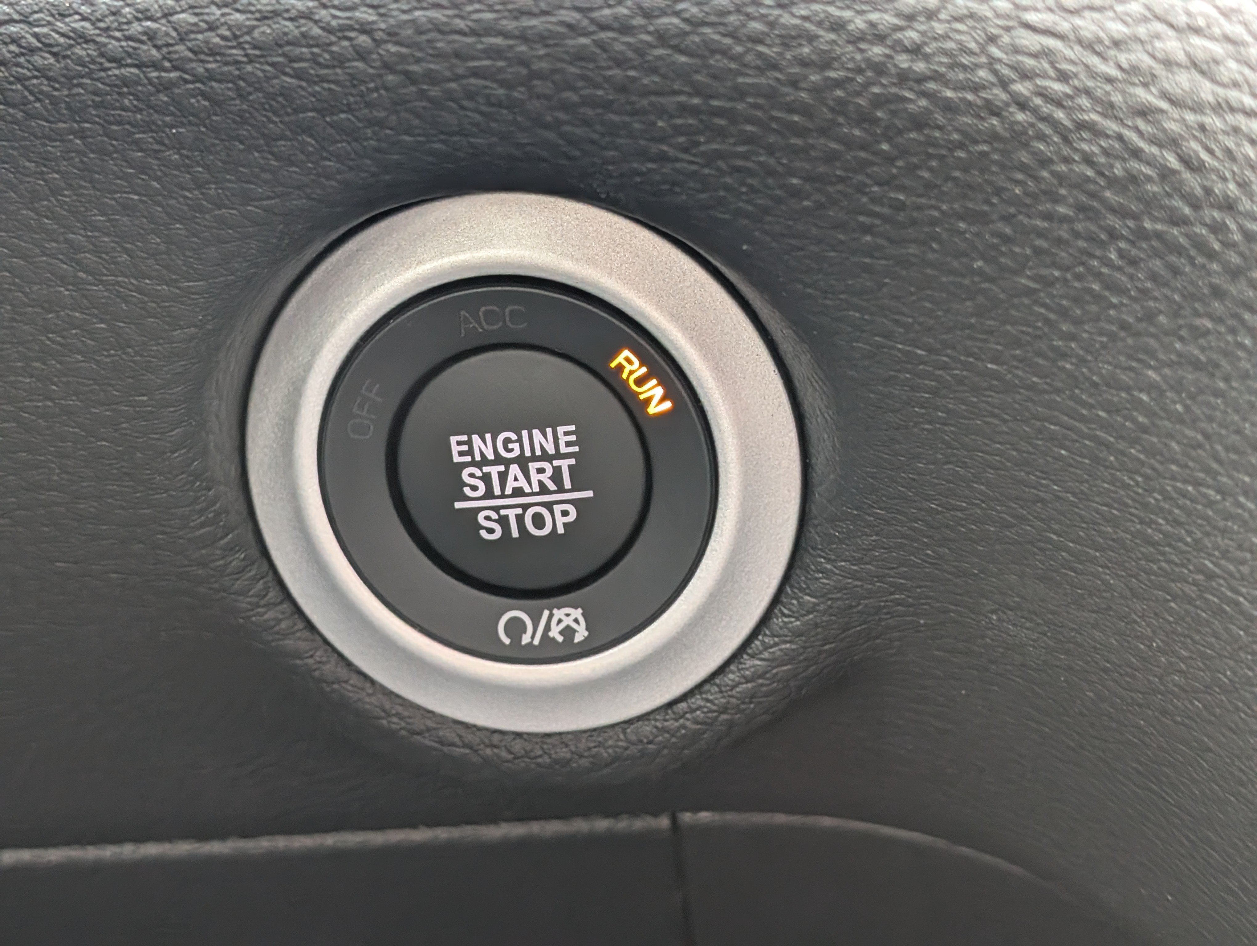 New 2026 Chrysler Pacifica Select AWD/4WD image 27