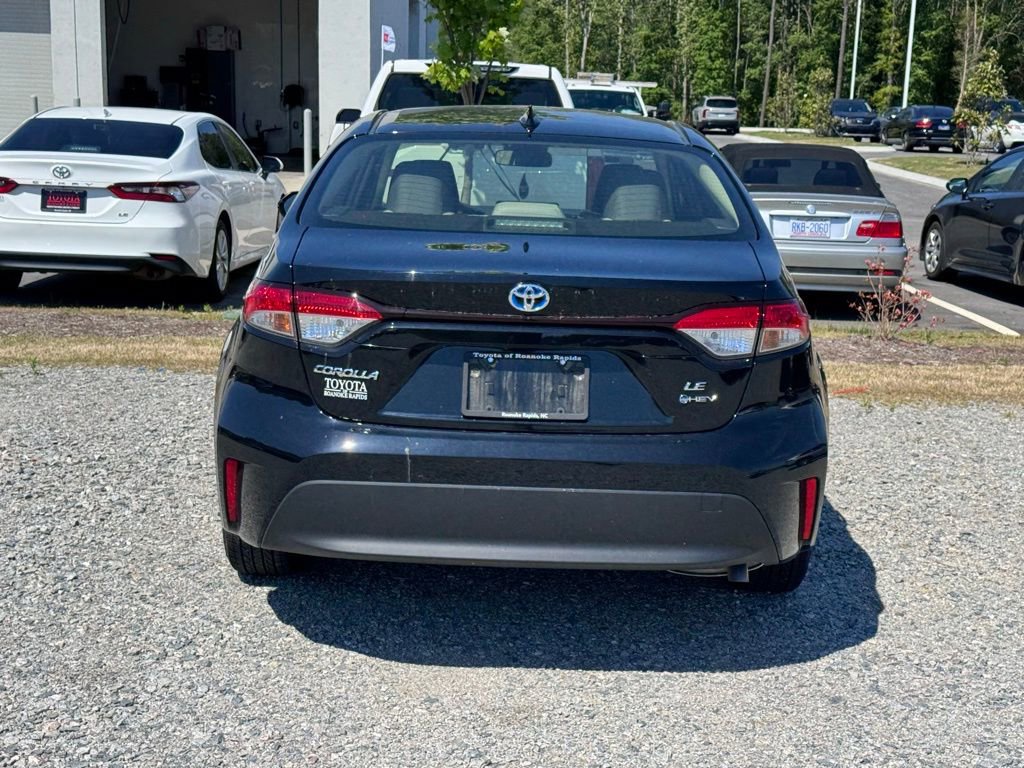 Used 2025 Toyota Corolla LE w/ Convenience Package FWD image 6