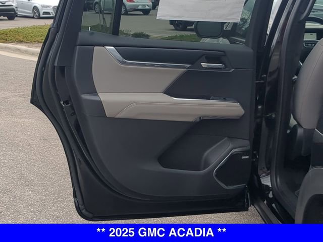 New 2025 GMC Acadia Elevation image 30