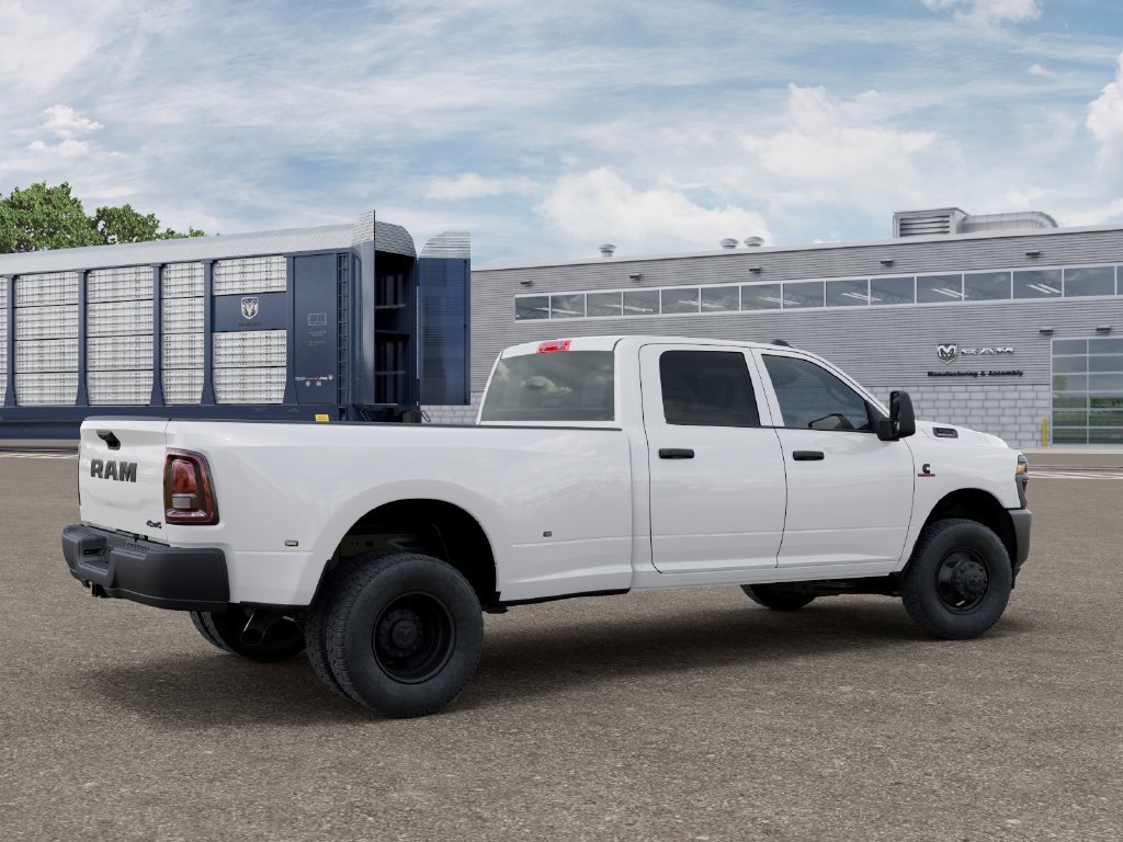 New 2026 RAM 3500 Tradesman AWD/4WD image 4