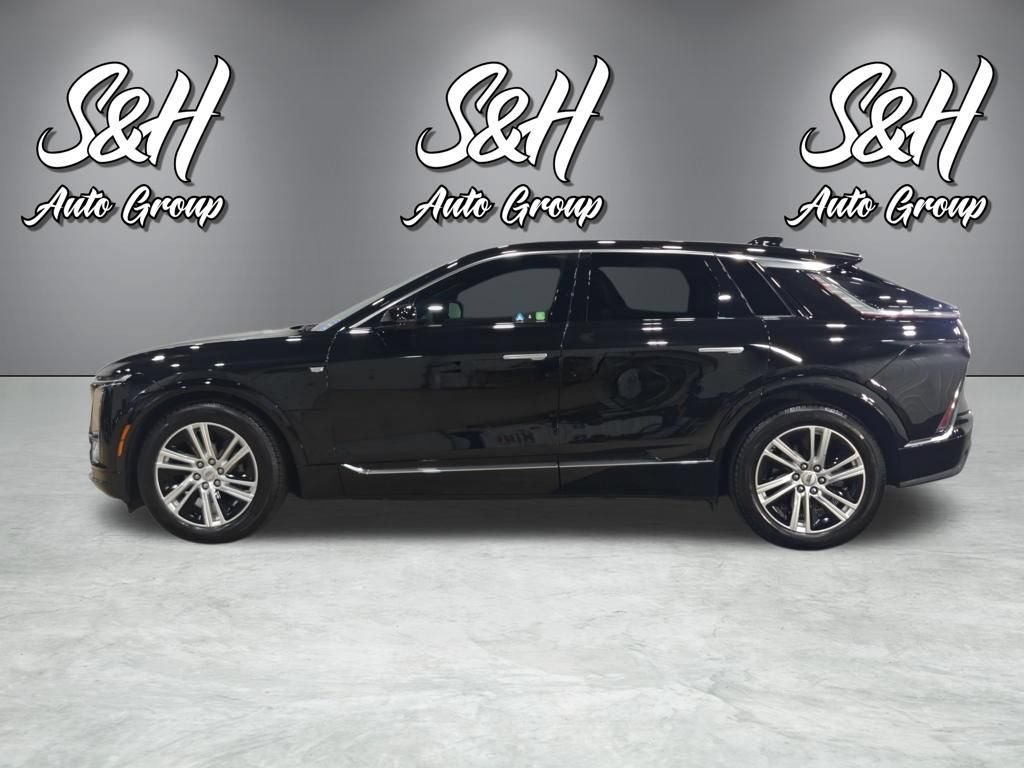 Used 2024 Cadillac Lyriq Tech RWD image 16