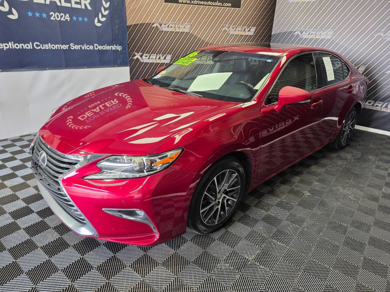 Used 2016 Lexus ES 350 w/ Luxury Package w/Wood Trim image 1