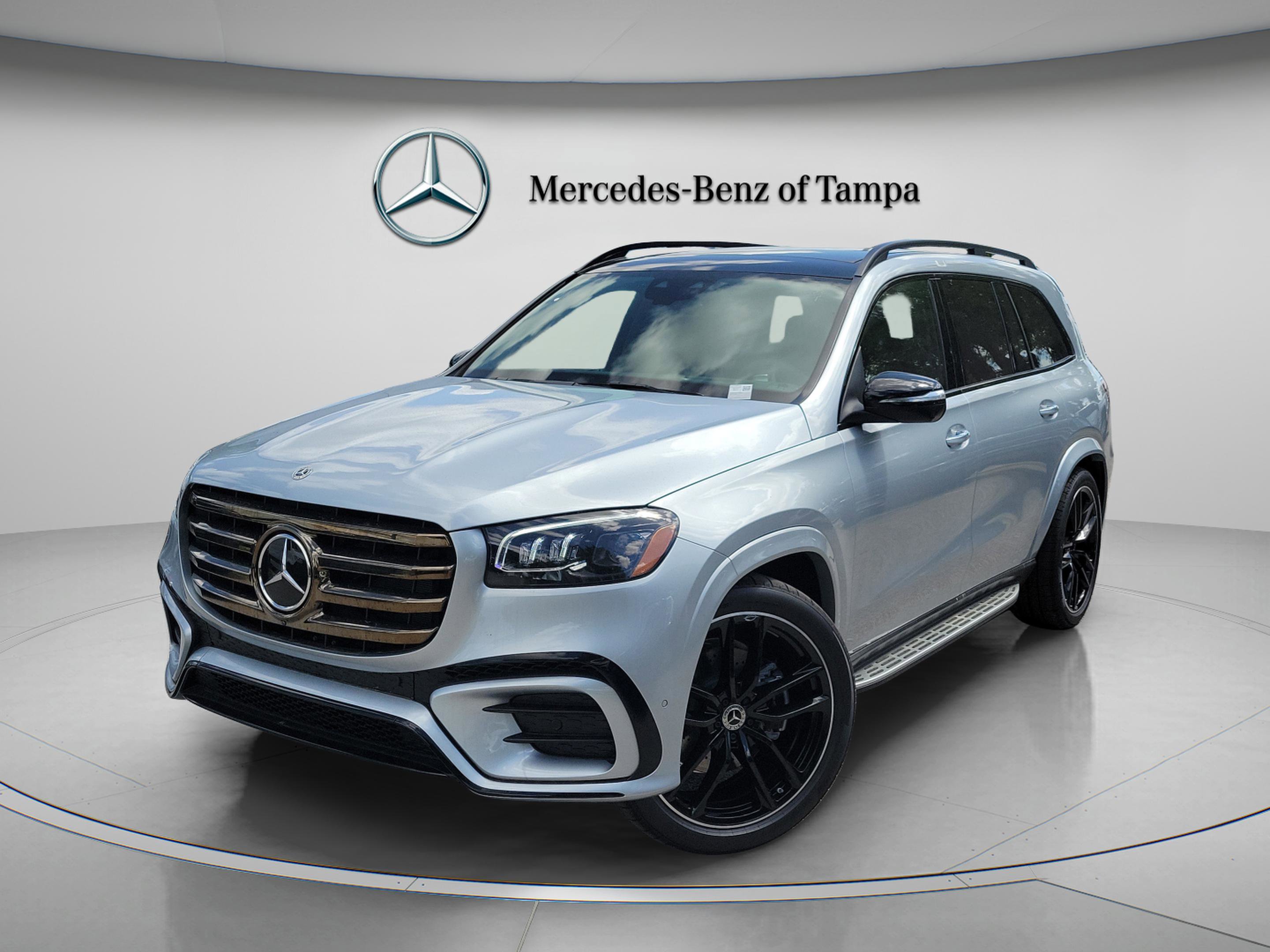 New 2026 Mercedes-Benz GLS 580 4MATIC image 1