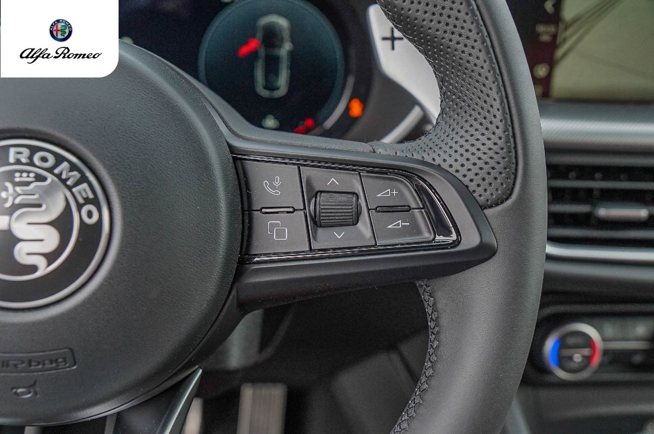 New 2025 Alfa Romeo Stelvio Sprint w/ Veloce Package image 14