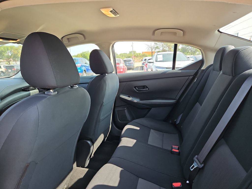 Used 2024 Nissan Sentra SV FWD image 16