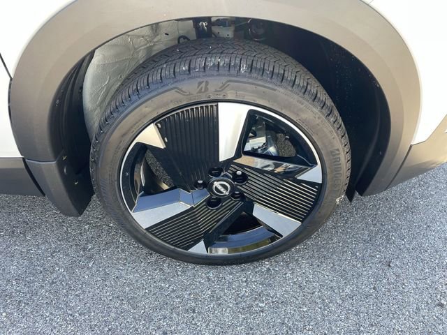 New 2026 Nissan Kicks SR w/ Cold Weather Package image 14