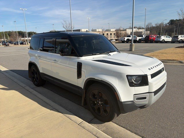 Used 2025 Land Rover Defender 110 S image 18