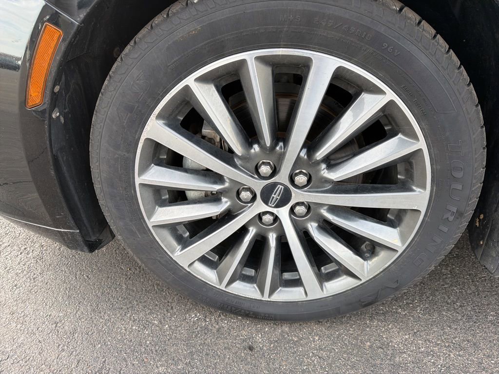 Used 2017 Lincoln MKZ Premiere image 8