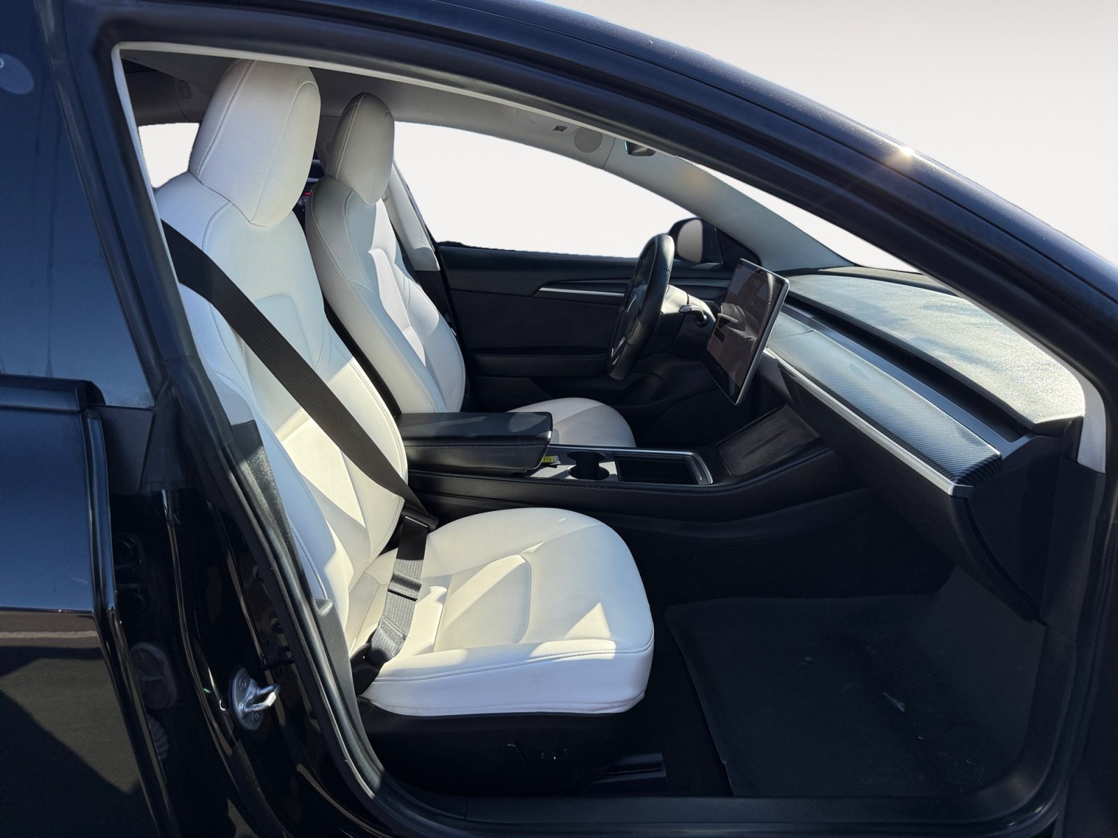 Used 2021 Tesla Model 3 Standard Range Plus RWD image 19