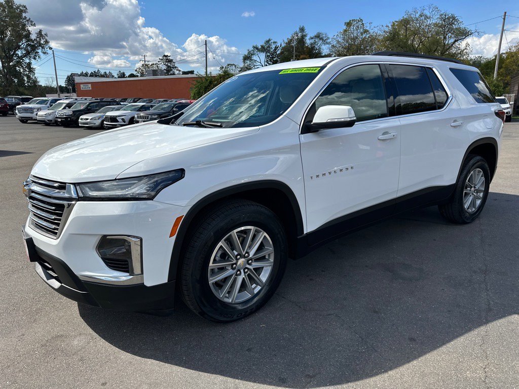 Used 2022 Chevrolet Traverse LT image 7