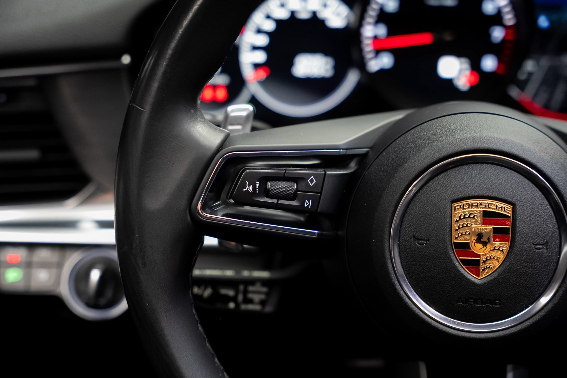 Used 2023 Porsche Panamera 4 AWD/4WD image 43