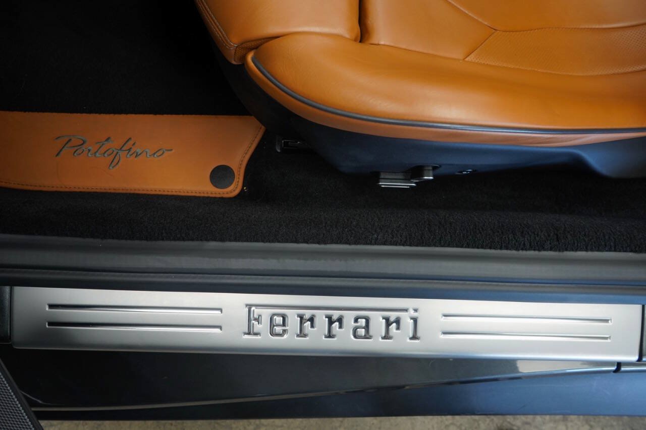 Used 2019 Ferrari Portofino RWD image 76