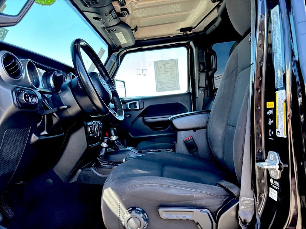 Used 2022 Jeep Gladiator Sport image 14