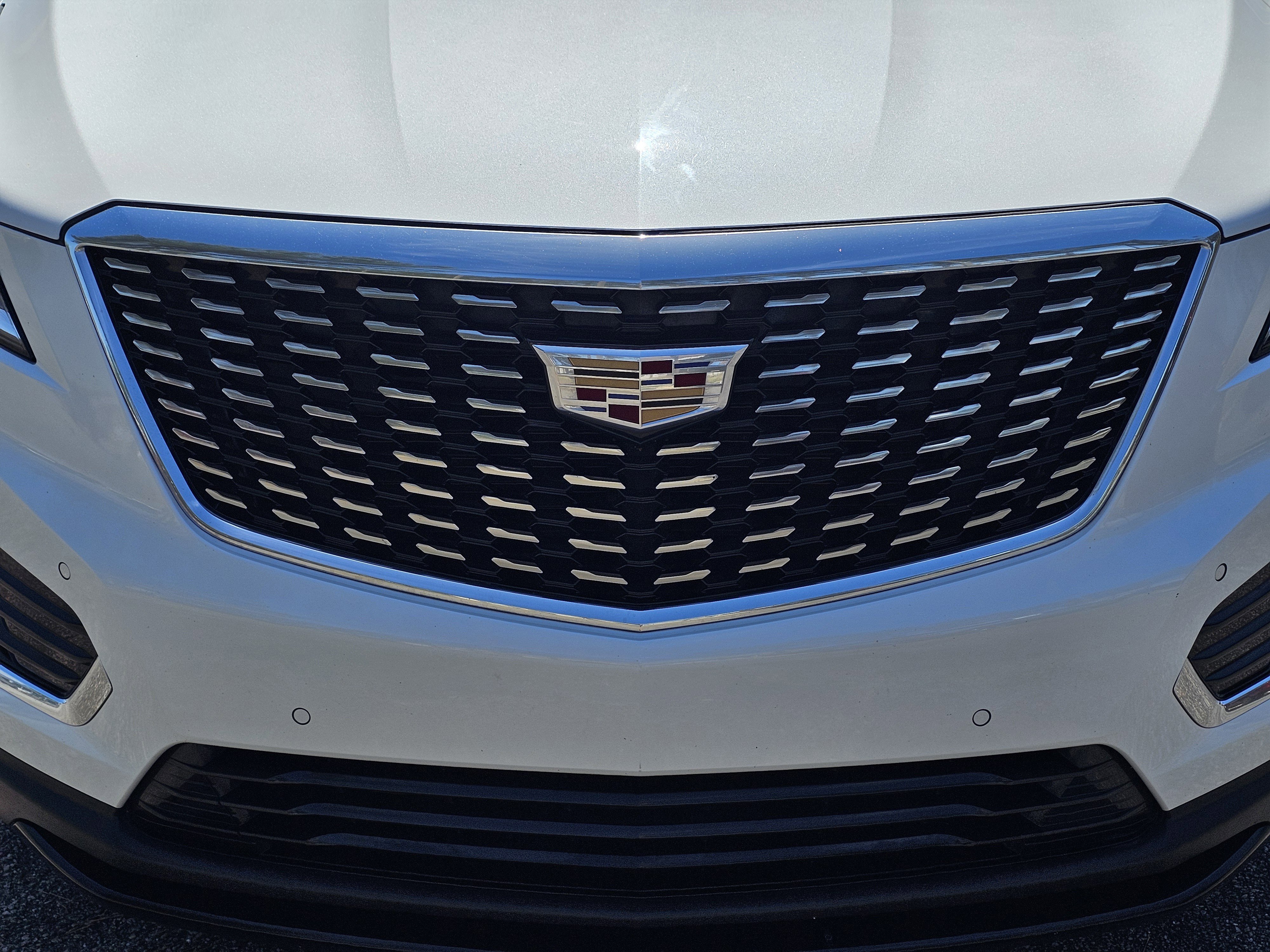 Used 2023 Cadillac XT5 Luxury FWD image 3