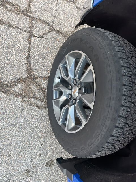 Used 2025 Chevrolet Silverado 1500 LT image 27