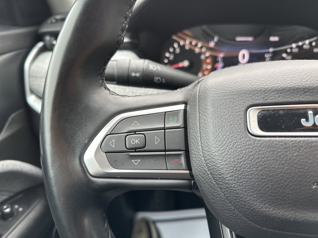 Used 2022 Jeep Compass Latitude image 34