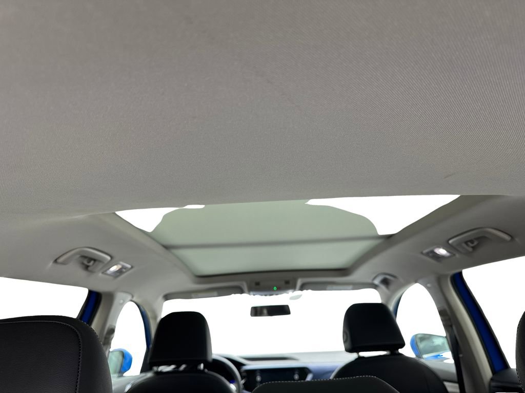 Used 2022 Volkswagen Taos SE w/ Panoramic Sunroof Package AWD/4WD image 73