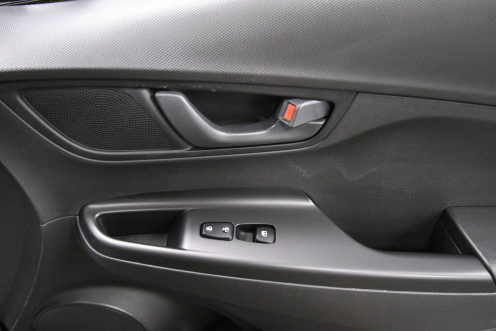 Used 2023 Hyundai Kona SEL w/ Cargo Package image 25