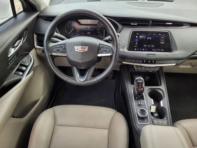 Used 2021 Cadillac XT4 Premium Luxury w/ Cold Weather Package image 11