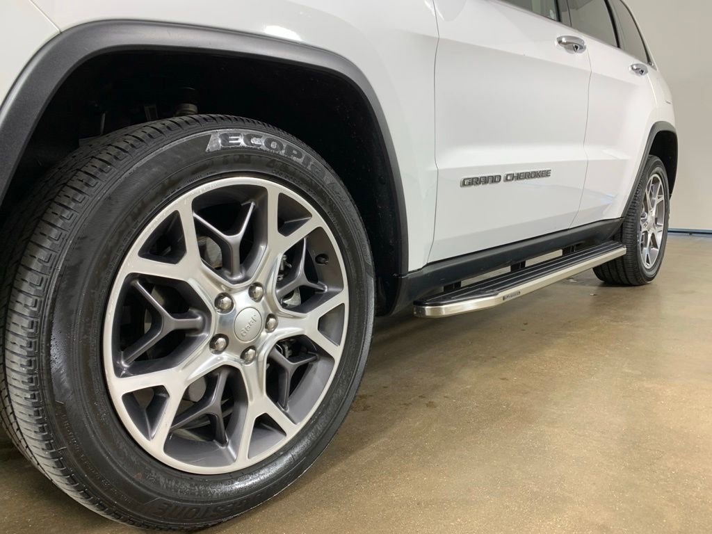 Used 2020 Jeep Grand Cherokee Limited w/ Trailer Tow Group IV AWD/4WD image 2