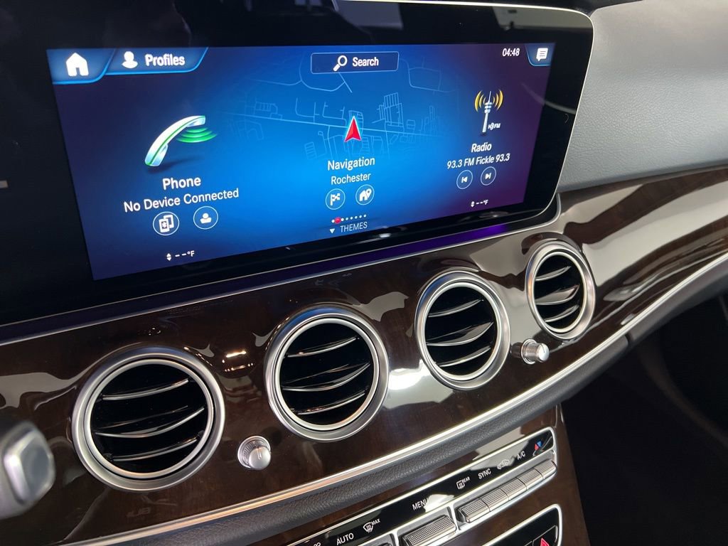 Used 2023 Mercedes-Benz E 350 4MATIC Sedan image 7